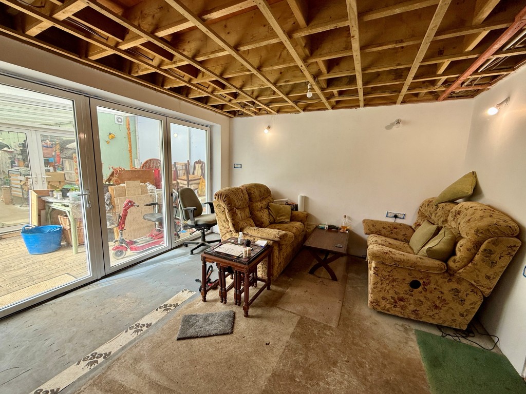 Lot: 113 - DETACHED HOUSE FOR COMPLETION - Snug